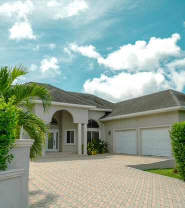 4 BEDROOM BEAUTIFUL FAMILY HOME IN SAVANNAH