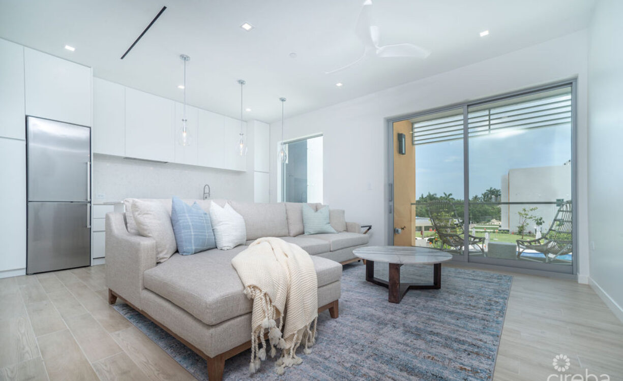 424 ONE CANAL POINT