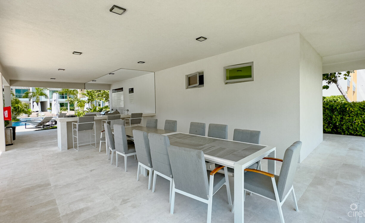 424 ONE CANAL POINT