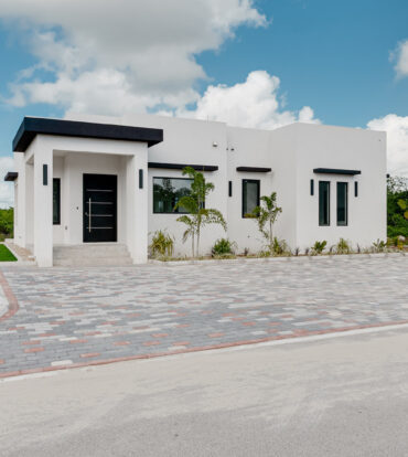 BRAND NEW, MODERN SINGLE FAMILY HOME