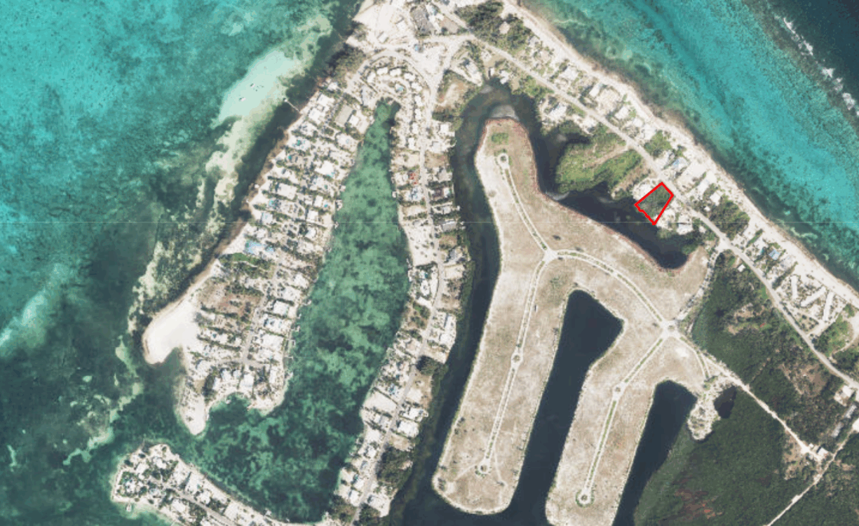 CAYMAN KAI CANAL FRONT LOT