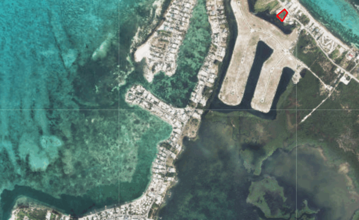 CAYMAN KAI CANAL FRONT LOT