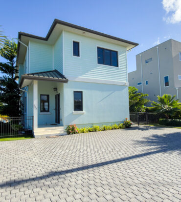 BEACH HOUSE WITH DOCK IN EAST END