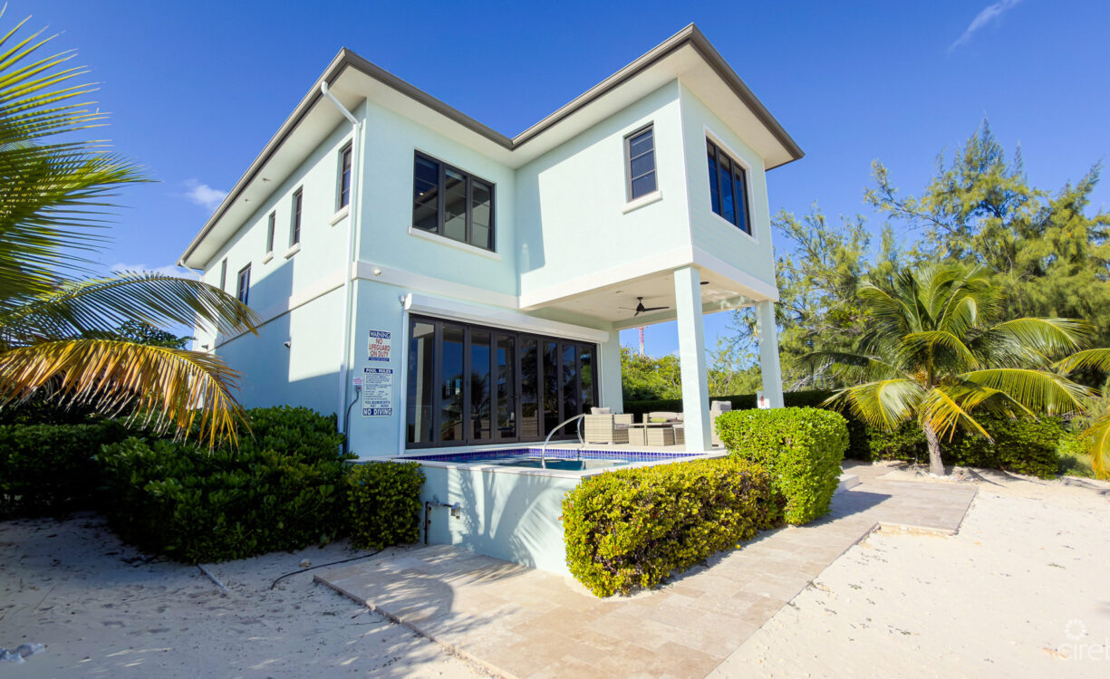 BEACH HOUSE WITH DOCK IN EAST END