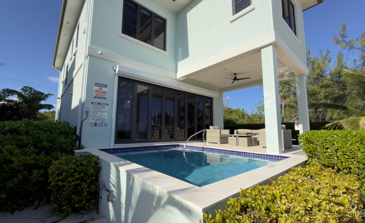 BEACH HOUSE WITH DOCK IN EAST END