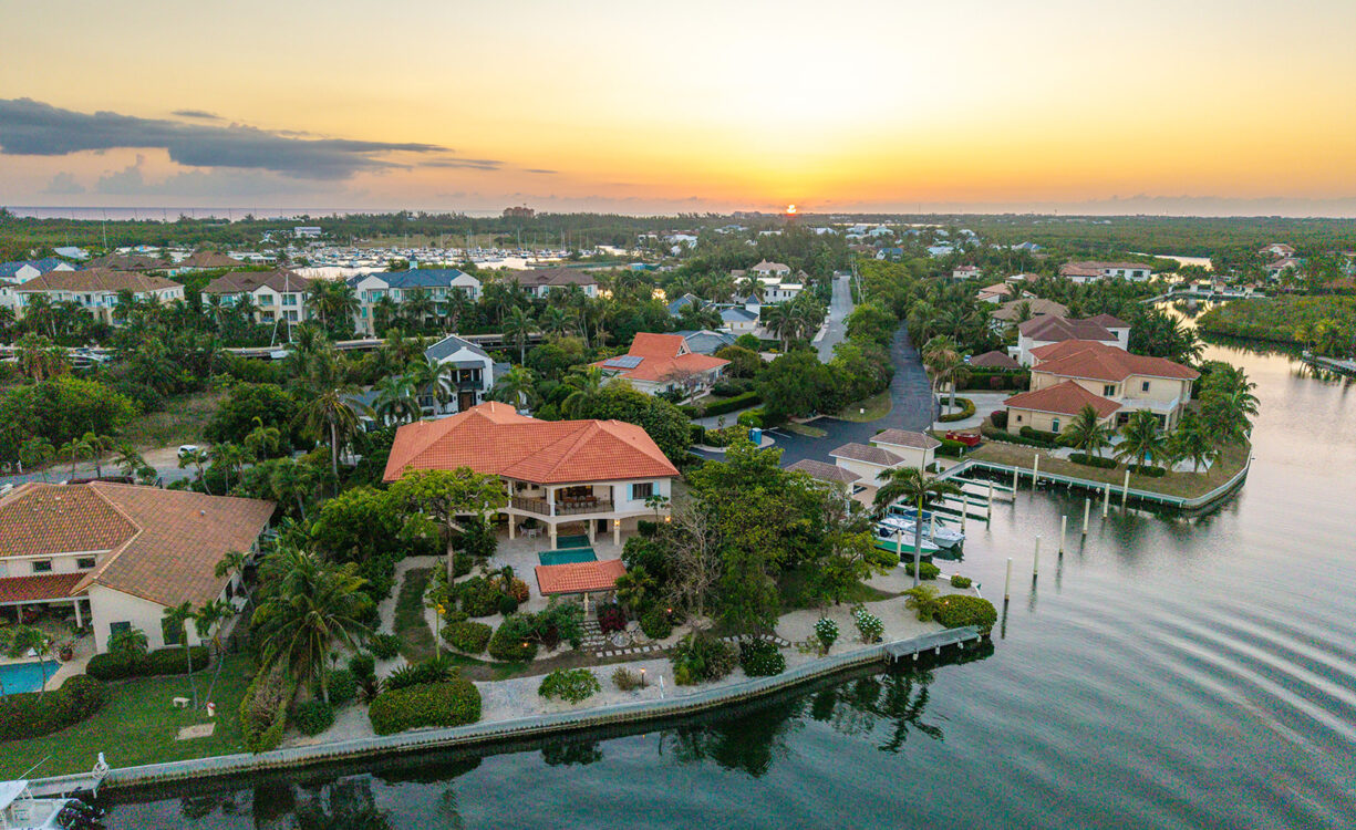 THE DOCK HOUSE | A VISTA DEL MAR & YACHT CLUB SIGNATURE RESIDENCE