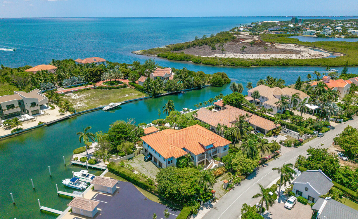 THE DOCK HOUSE | A VISTA DEL MAR & YACHT CLUB SIGNATURE RESIDENCE