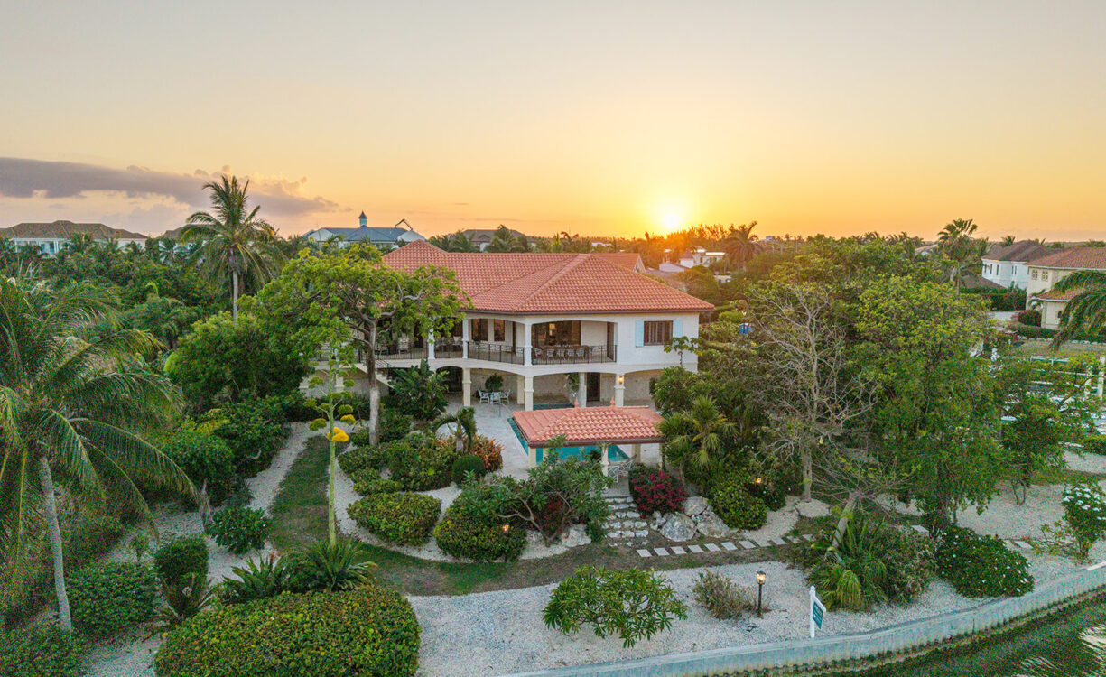 THE DOCK HOUSE | A VISTA DEL MAR & YACHT CLUB SIGNATURE RESIDENCE