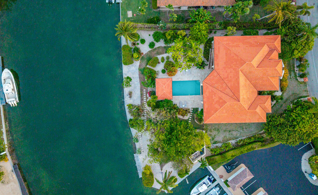 THE DOCK HOUSE | A VISTA DEL MAR & YACHT CLUB SIGNATURE RESIDENCE