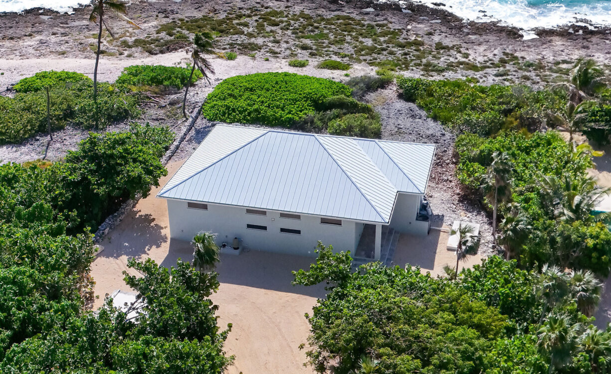 SOUTHSIDE SEAFRONT VILLA