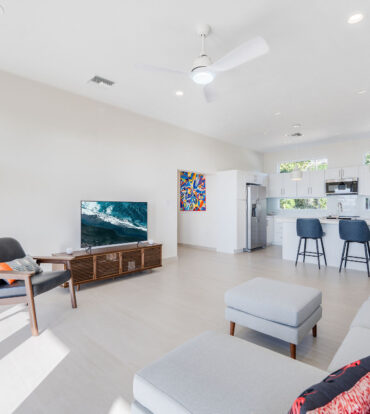 SOUTHSIDE SEAFRONT VILLA