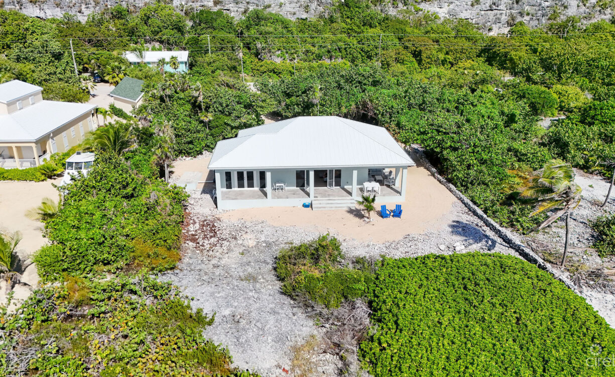 SOUTHSIDE SEAFRONT VILLA