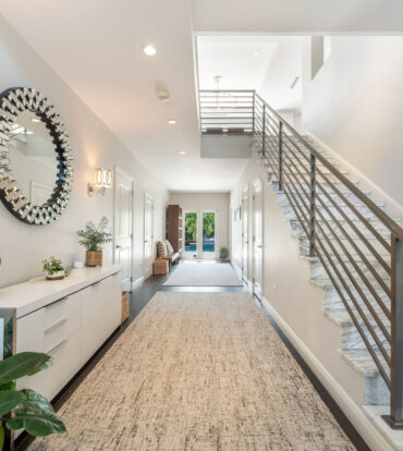 HOYA QUAY 35, CRYSTAL HARBOUR