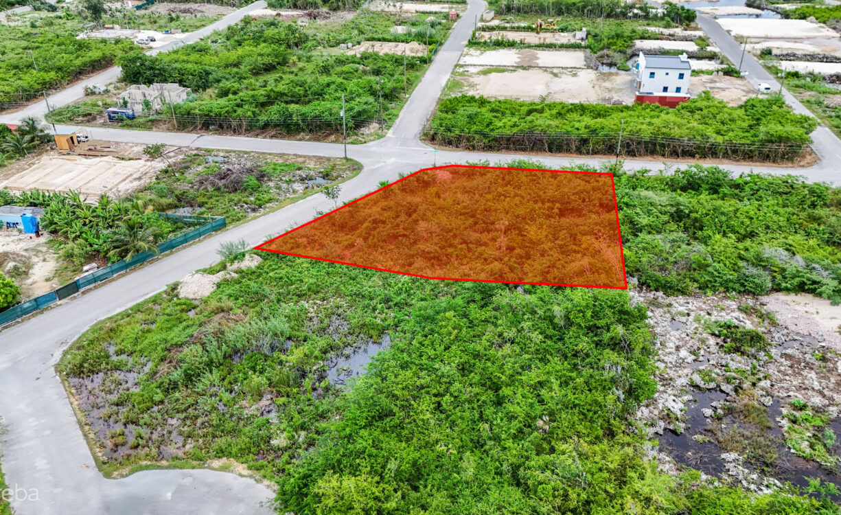 CORNER LOT .366 ACRE IN LOOKOUT GARDENS