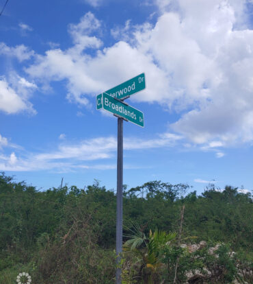 CORNER LOT .366 ACRE IN LOOKOUT GARDENS