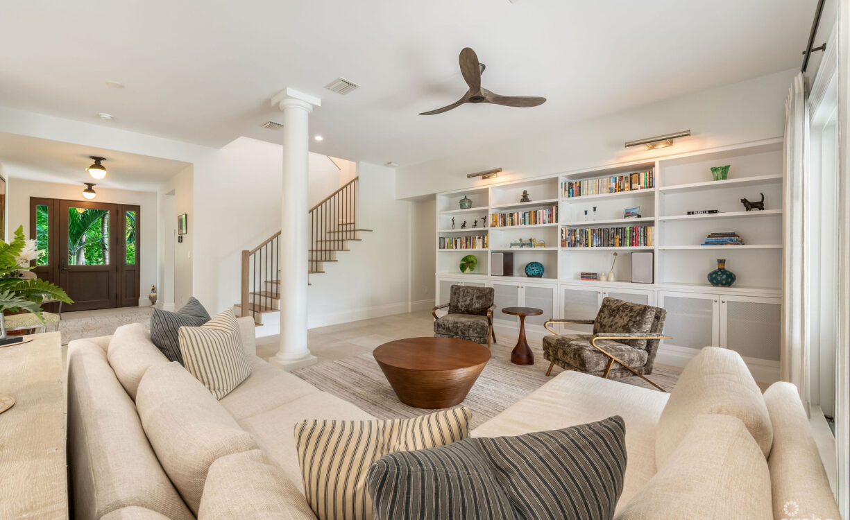 30 IRONSHORE DRIVE - VISTA DEL MAR HOME