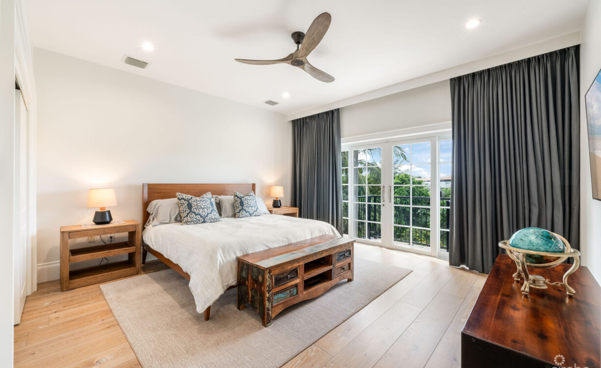 30 IRONSHORE DRIVE - VISTA DEL MAR HOME