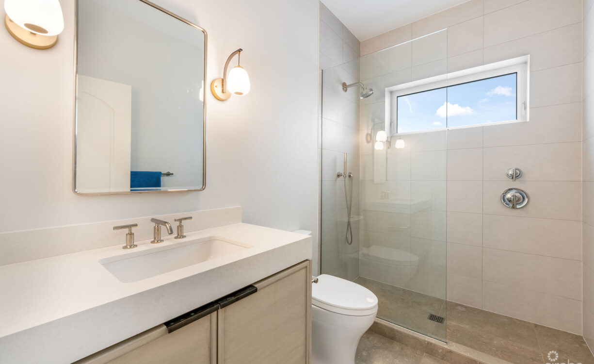 30 IRONSHORE DRIVE - VISTA DEL MAR HOME