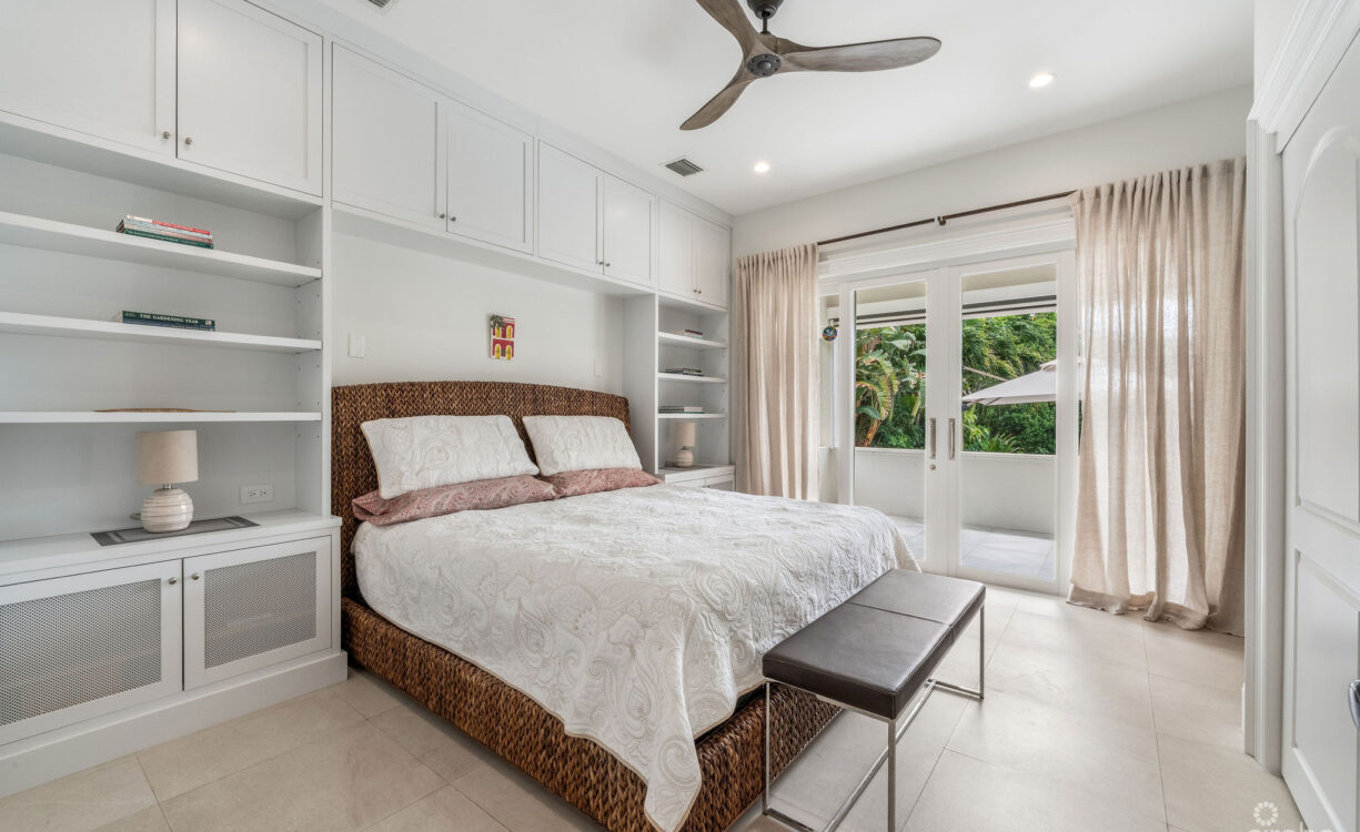 30 IRONSHORE DRIVE - VISTA DEL MAR HOME