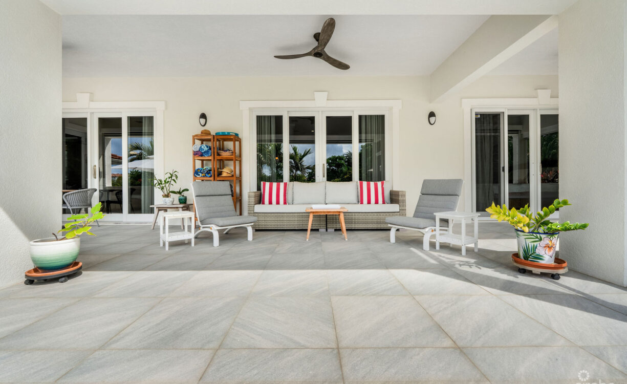 30 IRONSHORE DRIVE - VISTA DEL MAR HOME