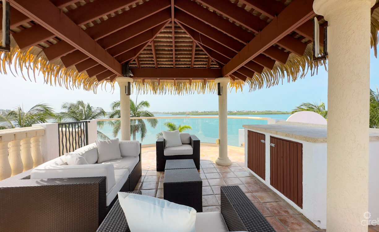 CRYSTAL HAROUR - OCEAN FRONT HOME