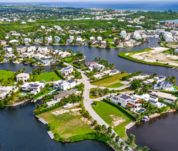 GRAND HARBOUR 0.32 ACRES, CANAL COMER LOT