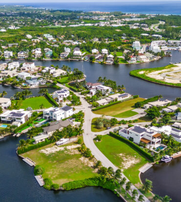 GRAND HARBOUR 0.32 ACRES, CANAL COMER LOT