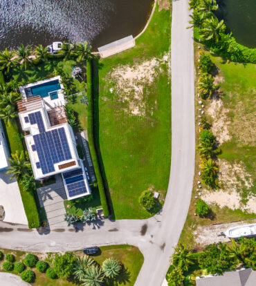 GRAND HARBOUR 0.32 ACRES, CANAL COMER LOT