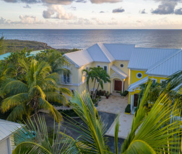 4 BED OCEAN FRONT IN SAVANNAH