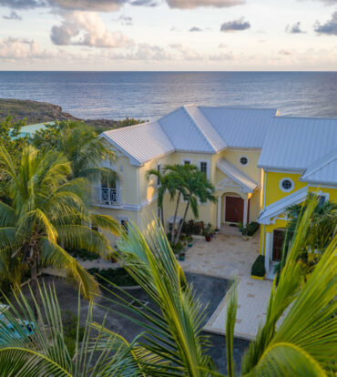 4 BED OCEAN FRONT IN SAVANNAH