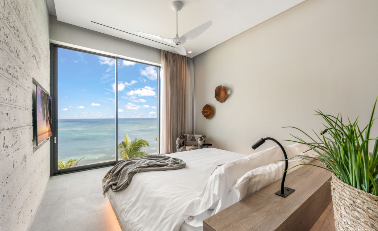 BELLA ROCCA, EAST END LUXURY VILLA