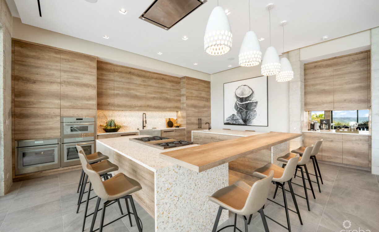 BELLA ROCCA, EAST END LUXURY VILLA