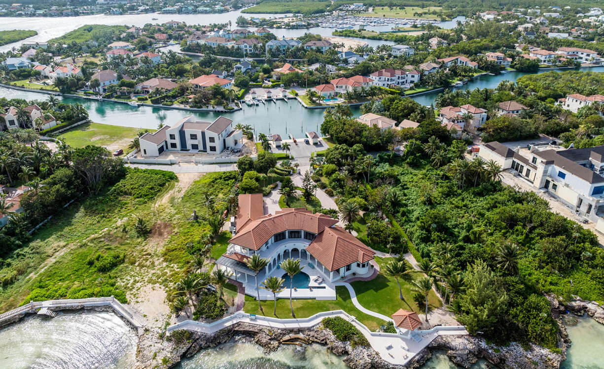 MIRAMAR, A VISTA DEL MAR OCEAN FRONT ESTATE