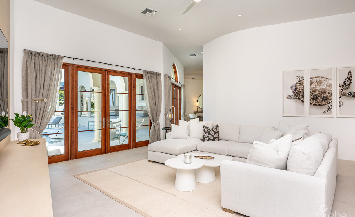 MIRAMAR, A VISTA DEL MAR OCEAN FRONT ESTATE