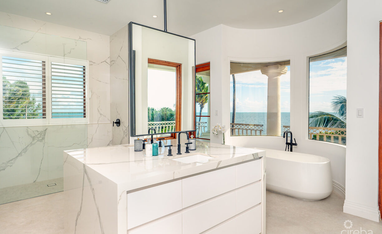 MIRAMAR, A VISTA DEL MAR OCEAN FRONT ESTATE