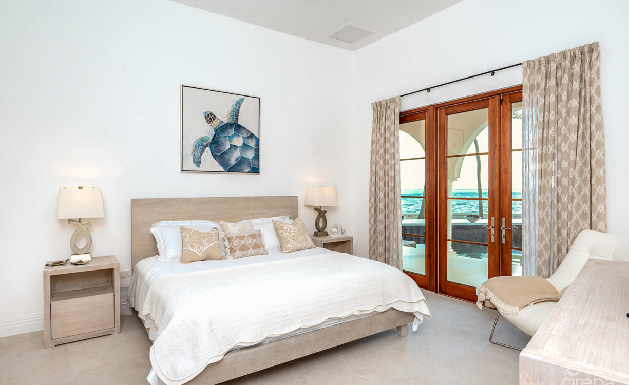 MIRAMAR, A VISTA DEL MAR OCEAN FRONT ESTATE