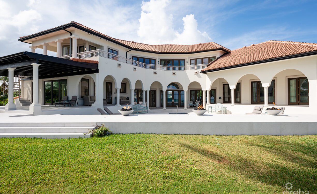 MIRAMAR, A VISTA DEL MAR OCEAN FRONT ESTATE