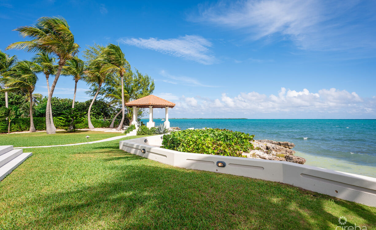 MIRAMAR, A VISTA DEL MAR OCEAN FRONT ESTATE