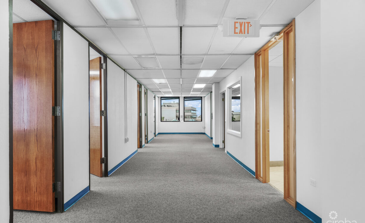 FULL FLOOR COMMERCIAL OFFICE WITH PARKING | DR. ROYS DRIVE