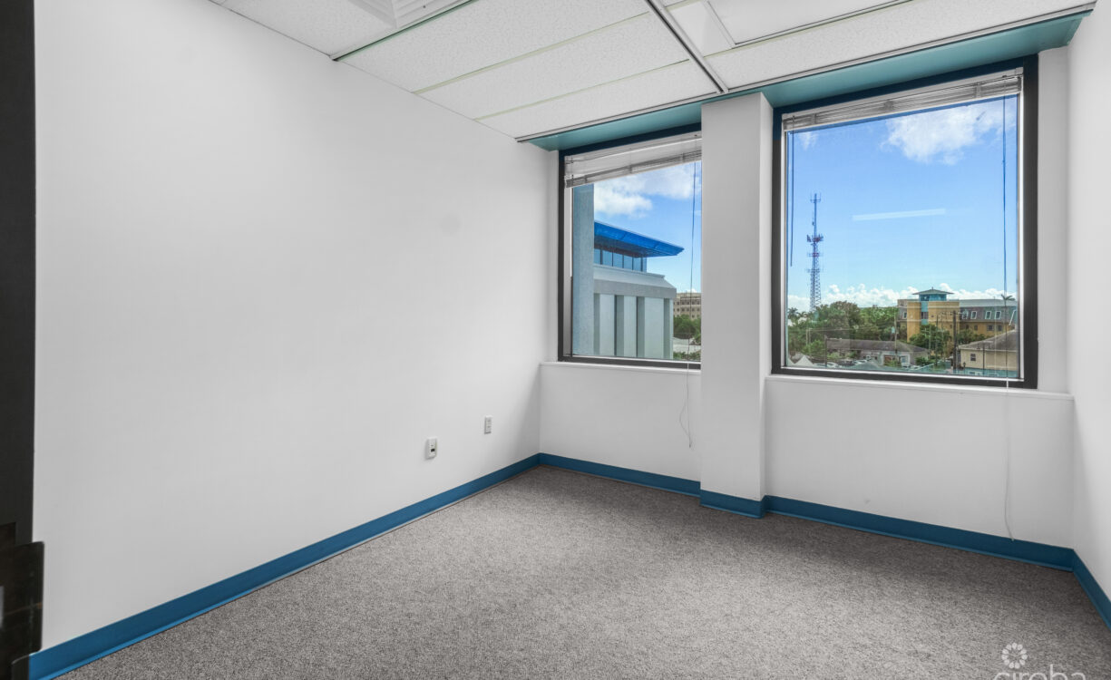 FULL FLOOR COMMERCIAL OFFICE WITH PARKING | DR. ROYS DRIVE