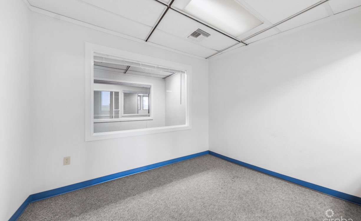 FULL FLOOR COMMERCIAL OFFICE WITH PARKING | DR. ROYS DRIVE