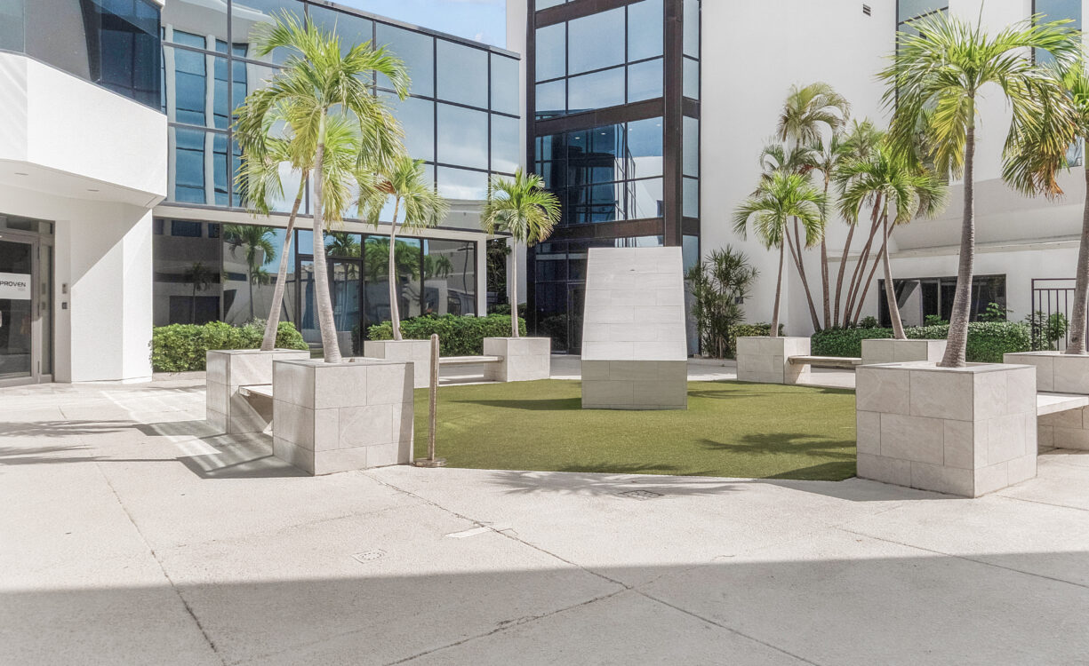 FULL FLOOR COMMERCIAL OFFICE WITH PARKING | DR. ROYS DRIVE