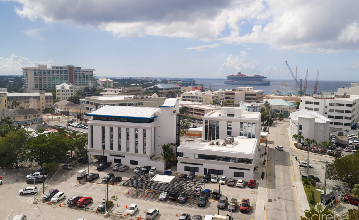 FULL FLOOR COMMERCIAL OFFICE WITH PARKING | DR. ROYS DRIVE