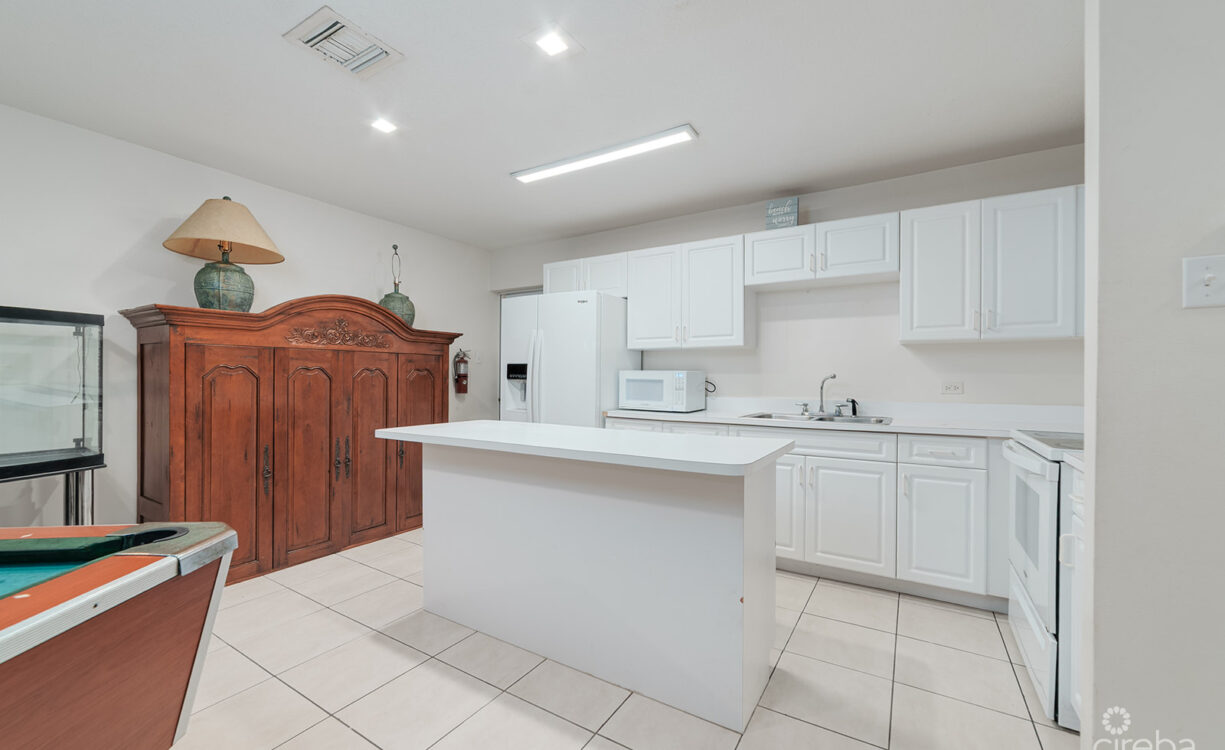SMITH ROAD VILLAS #77: HIGH-DEMAND INVESTMENT PROPERTY IN GEORGE TOWN