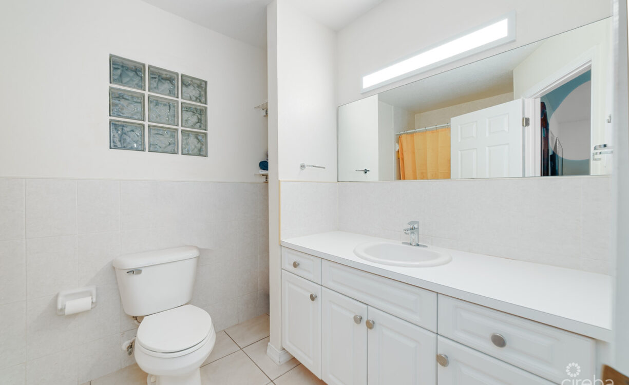 SMITH ROAD VILLAS #77: HIGH-DEMAND INVESTMENT PROPERTY IN GEORGE TOWN