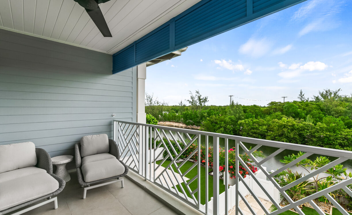 OLEA 106, CANAL FRONT 3 BED DUPLEX