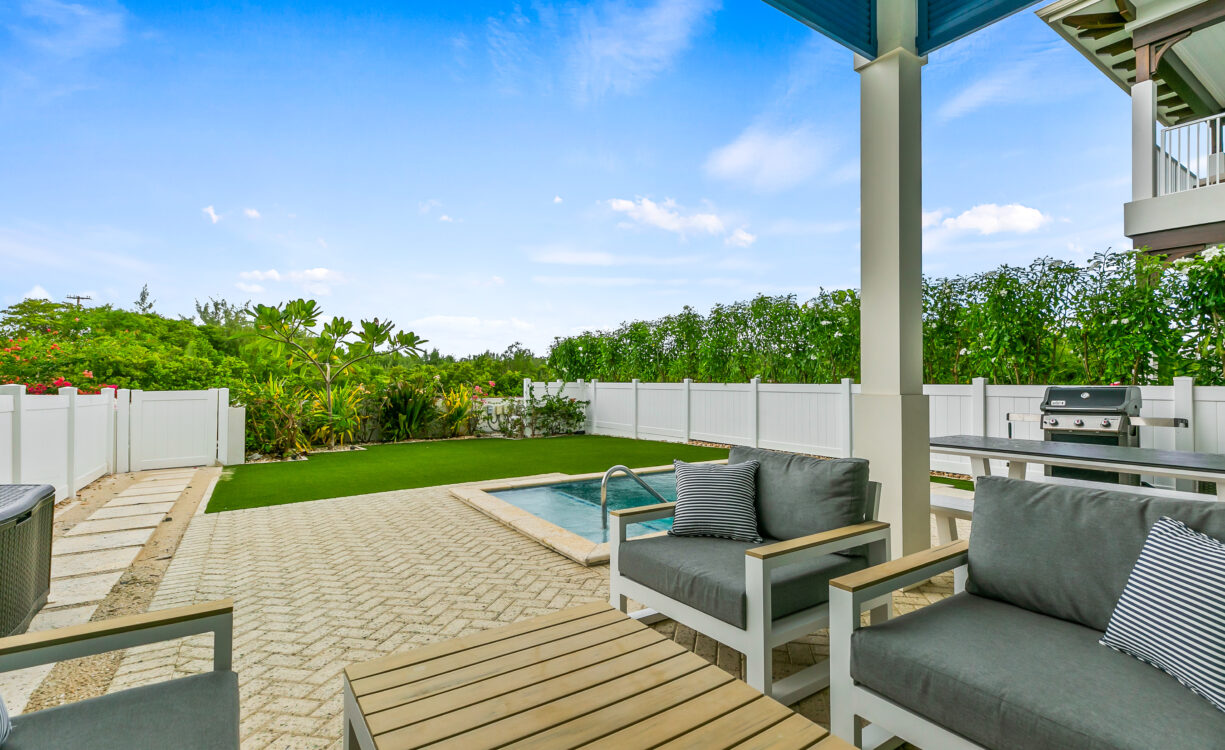 OLEA 106, CANAL FRONT 3 BED DUPLEX