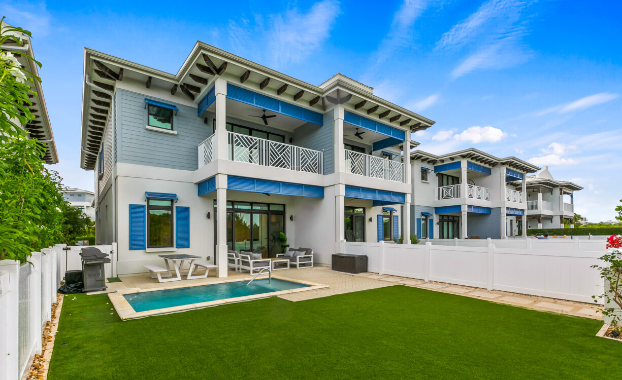 OLEA 106, CANAL FRONT 3 BED DUPLEX