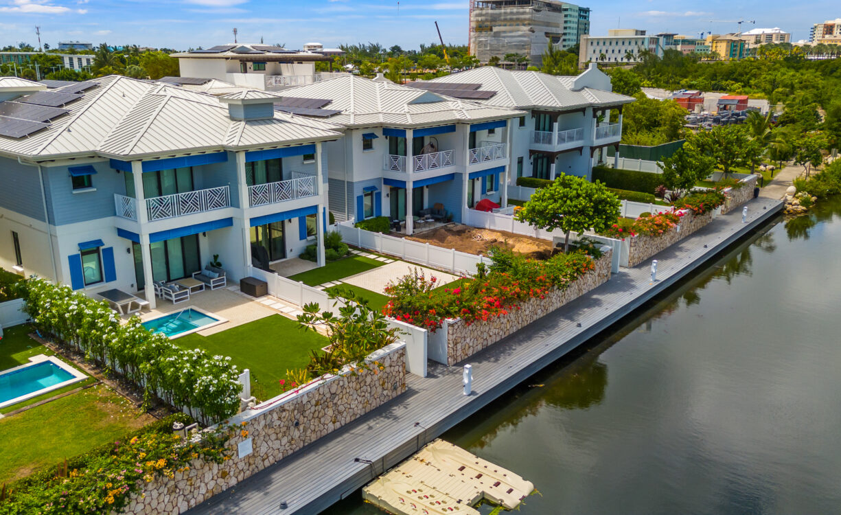 OLEA 106, CANAL FRONT 3 BED DUPLEX