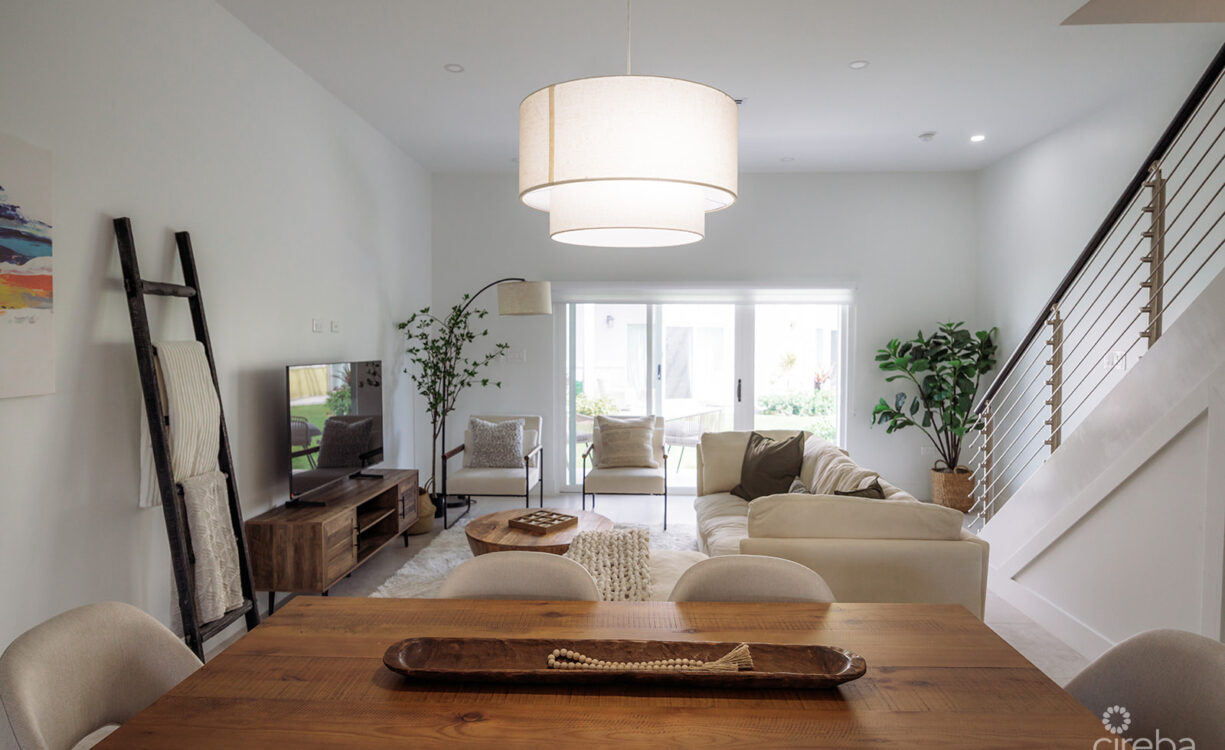 3 BEDROOM, 3 BATHROOM AT THE MEADOWS PHASE 2 - THE COCONUT